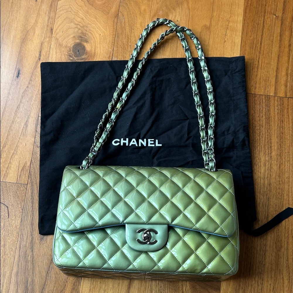CHANEL Jumbo Quilted Double Flap Patent Leather Bag